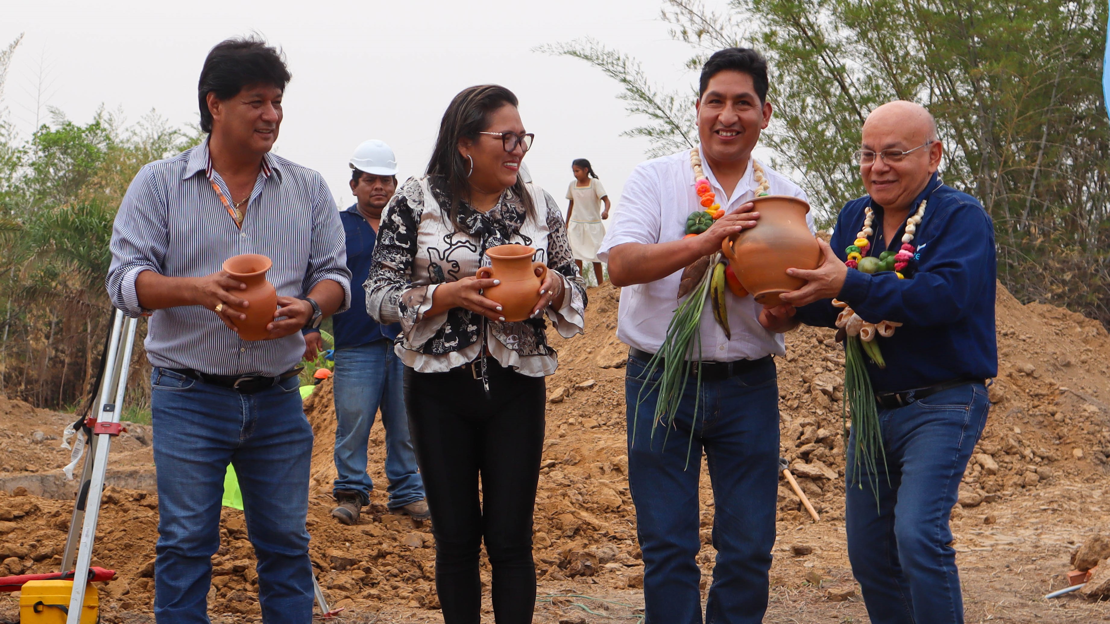 GOBIERNO INICIA LA OBRA PARA LA INSTALACIÓN DE UNA RADIO BASE EN NUEVA JERUSALÉN, SANTA CRUZ