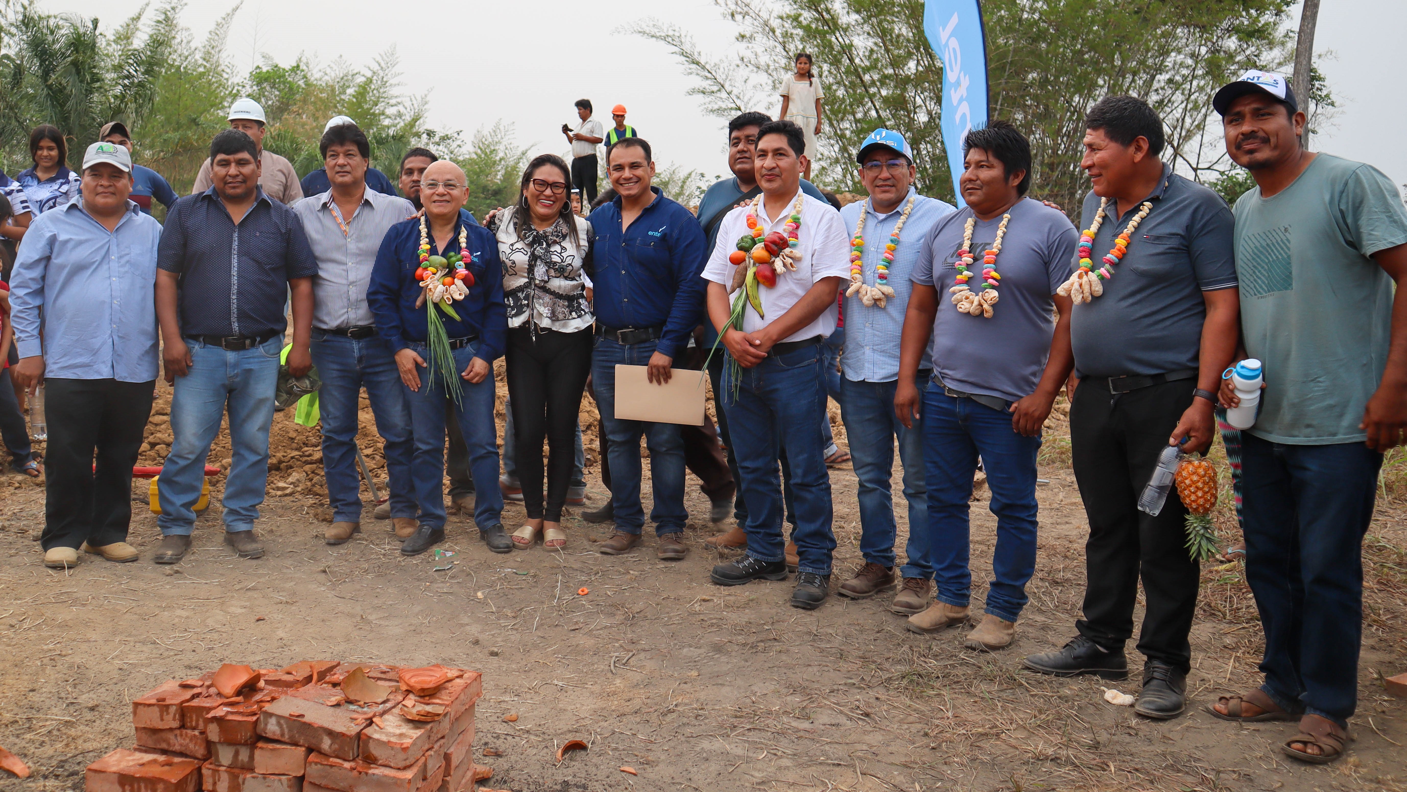 GOBIERNO INICIA LA OBRA PARA LA INSTALACIÓN DE UNA RADIO BASE EN NUEVA JERUSALÉN, SANTA CRUZ